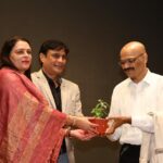 Kamala Ankibai Ghamandiram Gowani Trust Hosts Khadiology Event with Prominent Guests at Jai Hind College Kamala Ankibai Ghamandiram Gowani Trust Hosts Khadiology Event with Prominent Guests at Jai Hind College